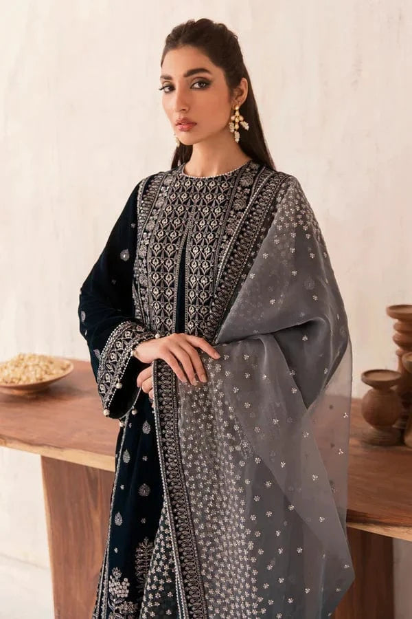 Zainab Chottani ZC-73 Velvet Embroidered 3pc