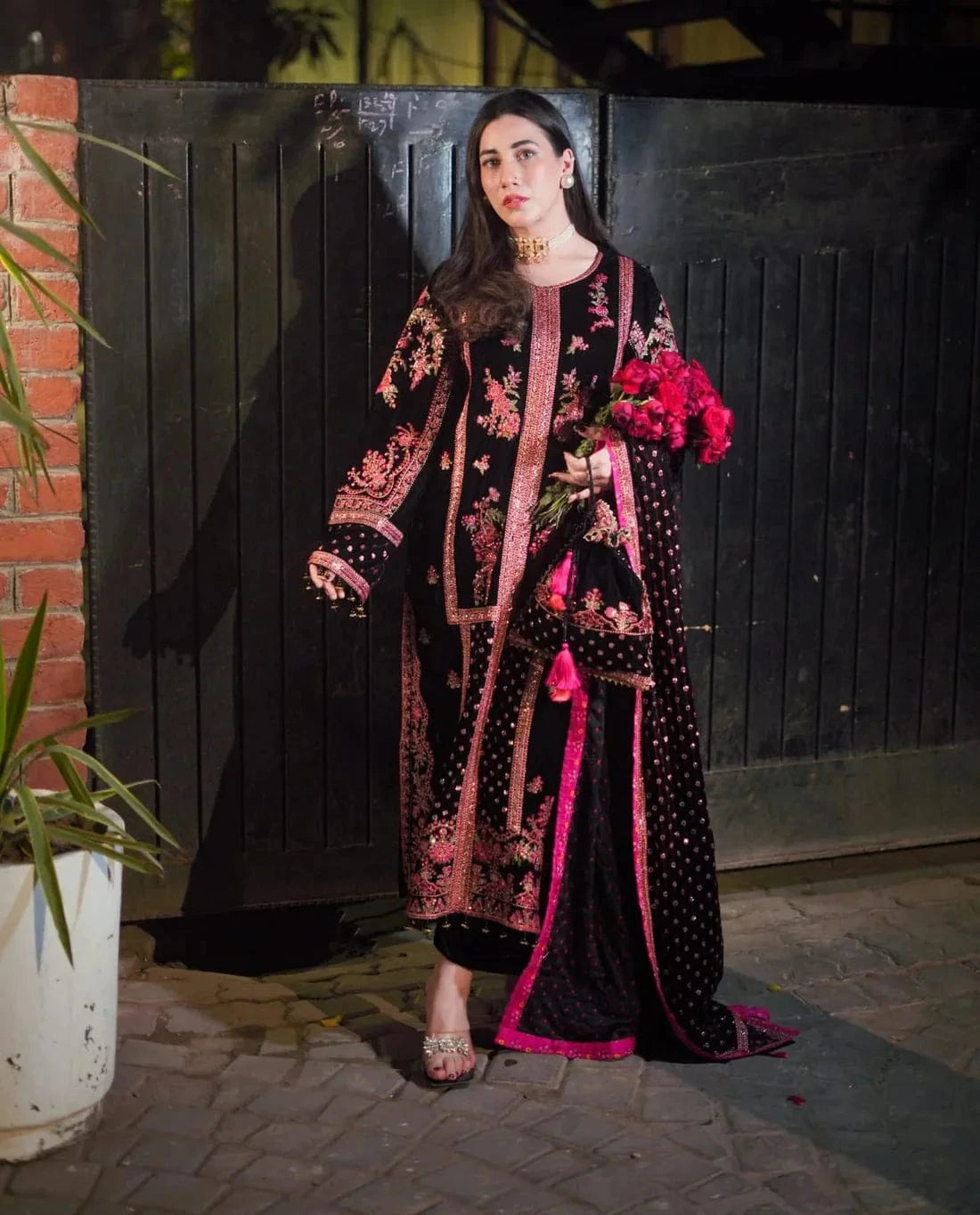 Aneela AN-7007 Velvet Embroidered 3pc