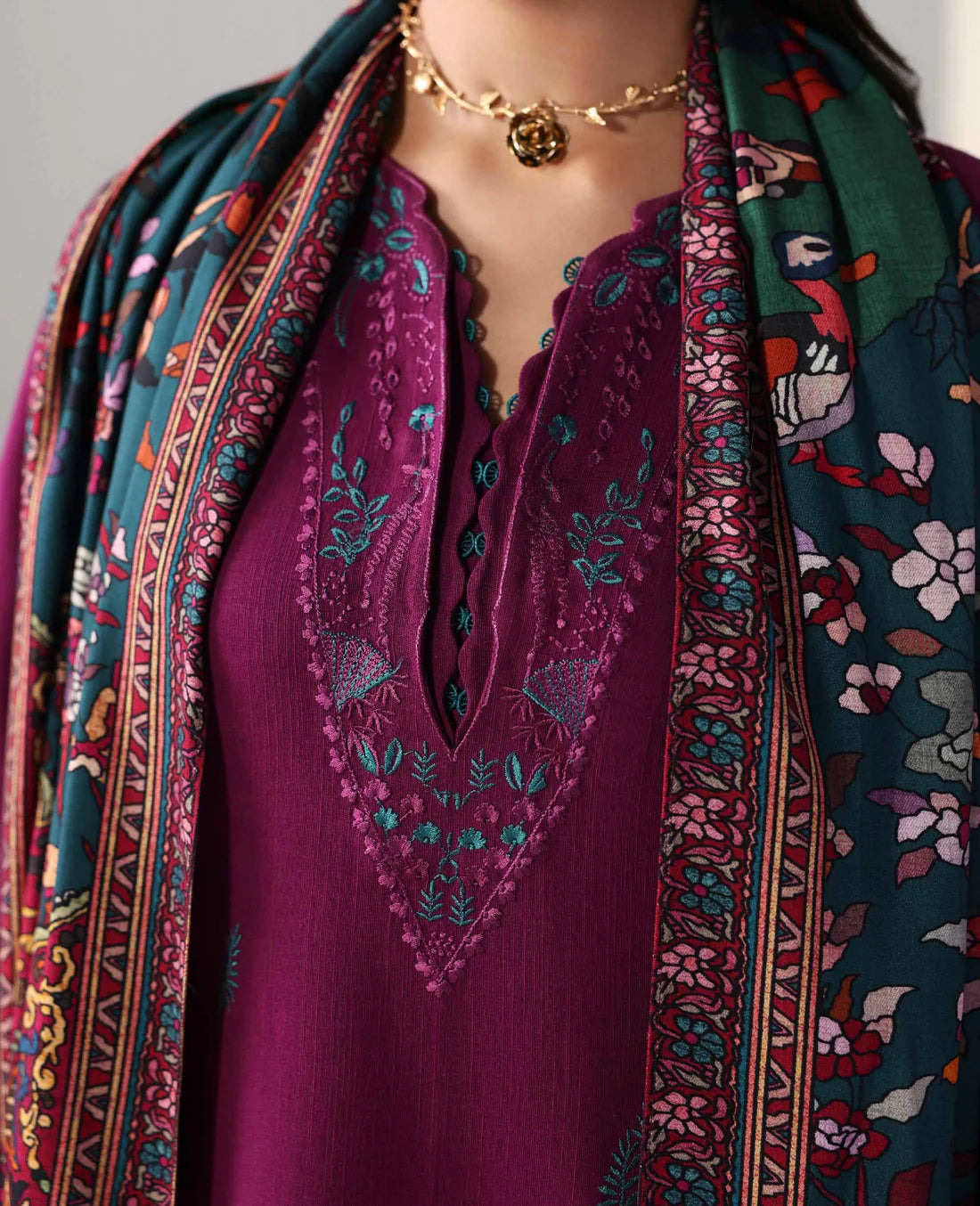 Alizee Embroidered lawn 3pc Iz-267