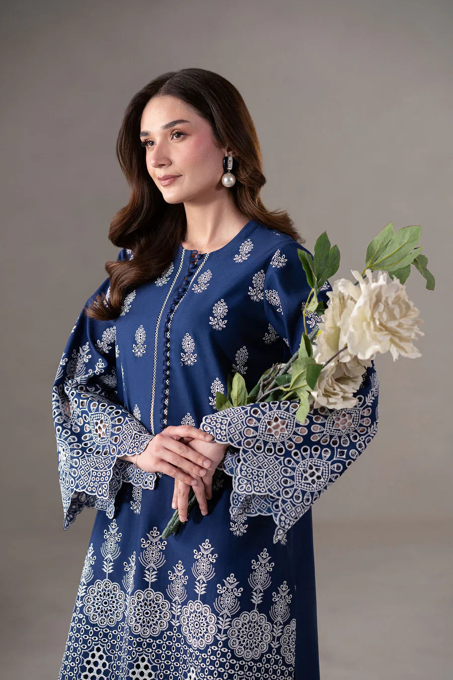 Cross Stitch CS-256 Embroidered Lawn 2pc