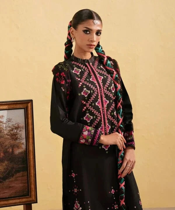 Sapphire D-69 Dhanak Embroidered 3Pc Wt