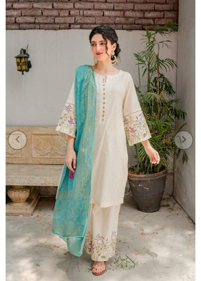 SC-882 Off White Embroidered Dhanak 3pc Wt