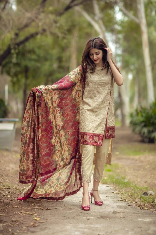 Sapphire NBS-01 Embroidered lawn 3pc