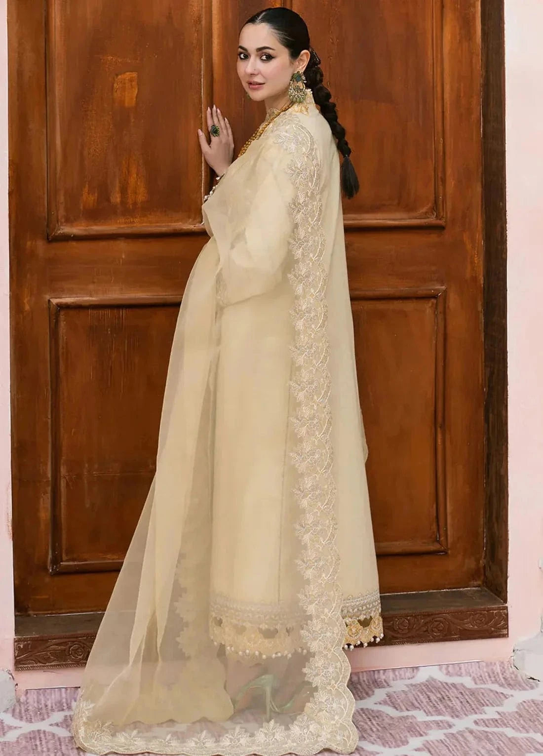 Sapphire D-66 Dhanak Embroidered 3Pc Wt