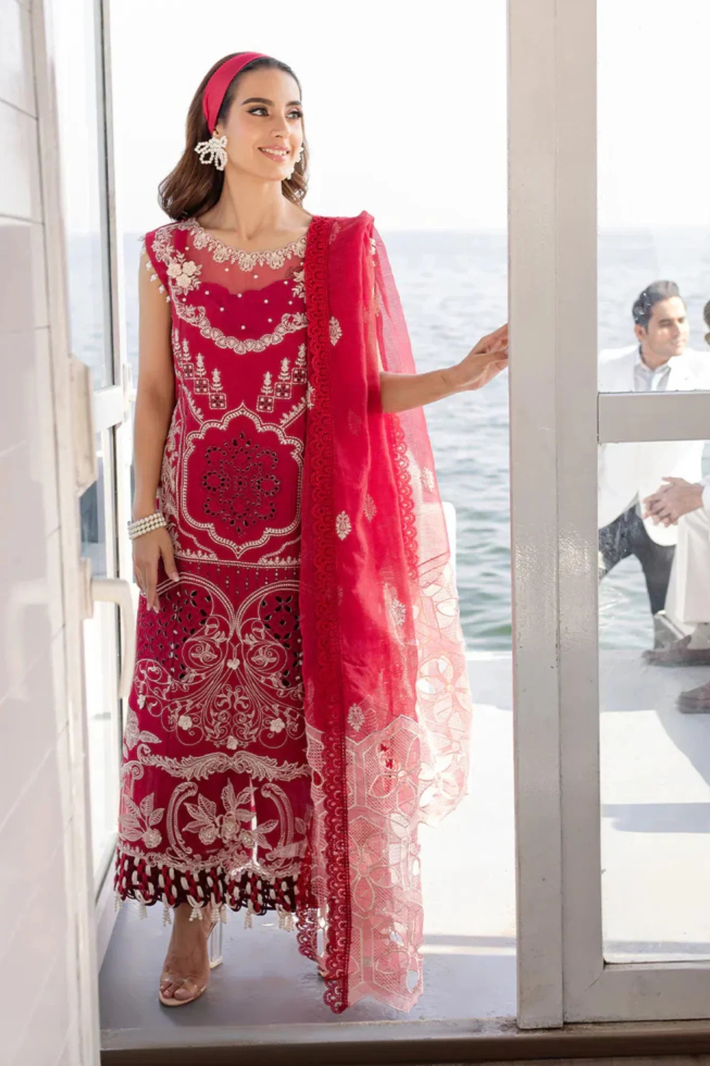 Parishay D-284 Embroidered Lawn 3pc